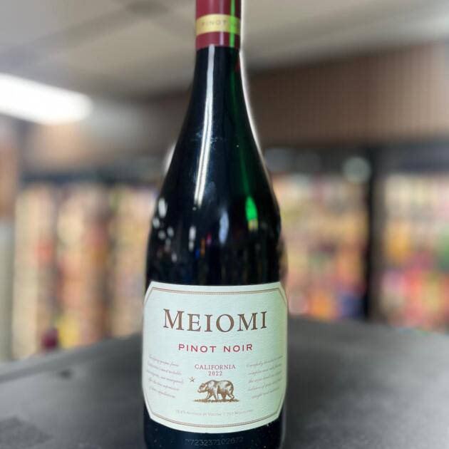 MEIOMI PINOT NOIR CALIFORNIA 2022
