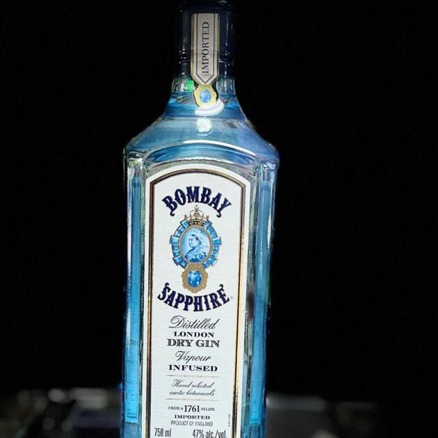 Bombay Sapphire Distilled London Dry Gin