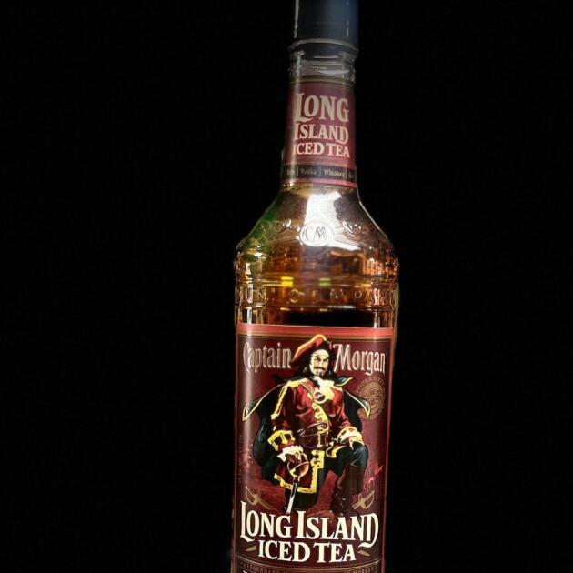 Captain Morgan Long Island iced Tea Rum Vodka Whiskey Gin