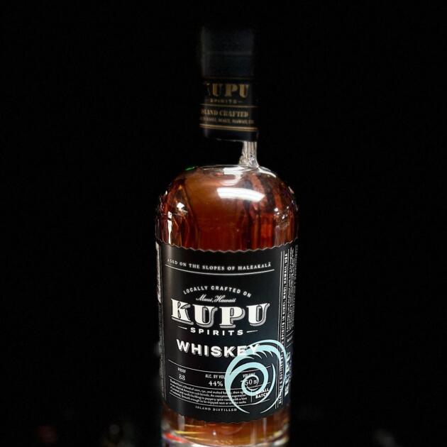 Locally Crafted On Mavi Hawai Kupu Spirits Whiskey 750 ml