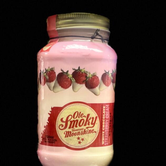 Ole Smoky Tennessee Moonshine White Chocolate Strawberry Cream